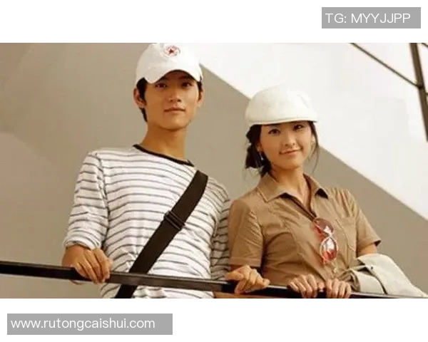 韩国女星与足球明星的浪漫爱情故事揭示娱乐圈与体育界的交集与魅力 韩国女星与足球明星的浪漫爱情故事揭示娱乐圈与体育界的交集与魅力