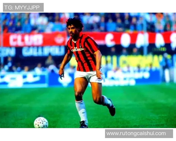 足球明星的魅力外表与个性风采的完美结合探讨