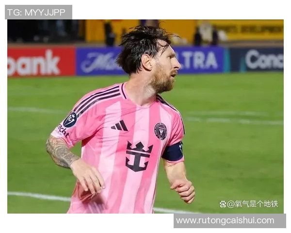 踢足球的明星们究竟有多帅气他们的魅力在哪里吸引了多少粉丝的目光 踢足球的明星们究竟有多帅气他们的魅力在哪里吸引了多少粉丝的目光